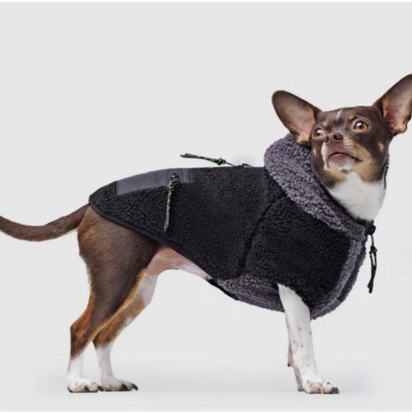 NWT Canada Pooch Cool Factor Dog Hoodie Black Grey Size 14 *Benefits Animals* - Picture 1 of 10